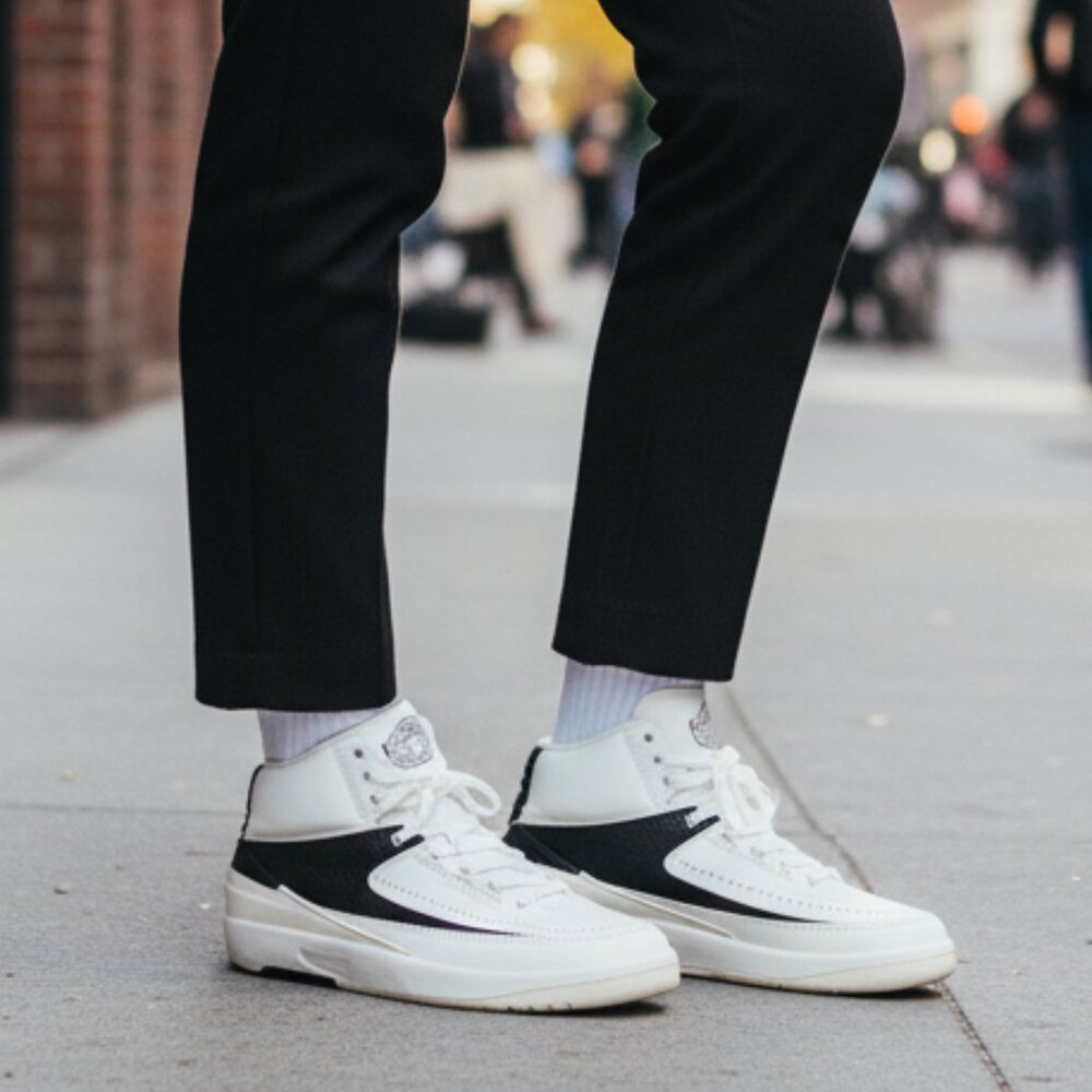 New Nike AIR JORDAN RETRO 2 High top Women Sneaker Shoes White Black size 7